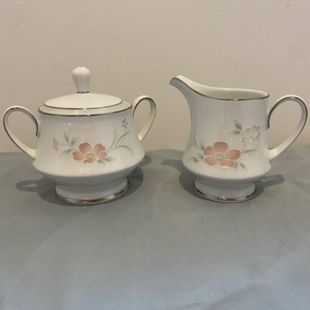 Vintage 1980's Noritake Eden #3391 Sugar w Lid and creamer set Pink Blue White